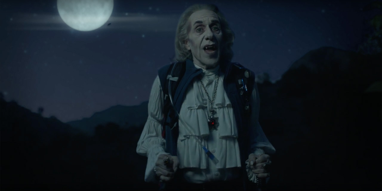 AdWatch: Farmers | Van Hiking